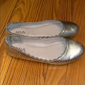 MIA Shoes - MIA metallic gold scalloped flats MIA Shoes - MIA metallic gold scalloped flats